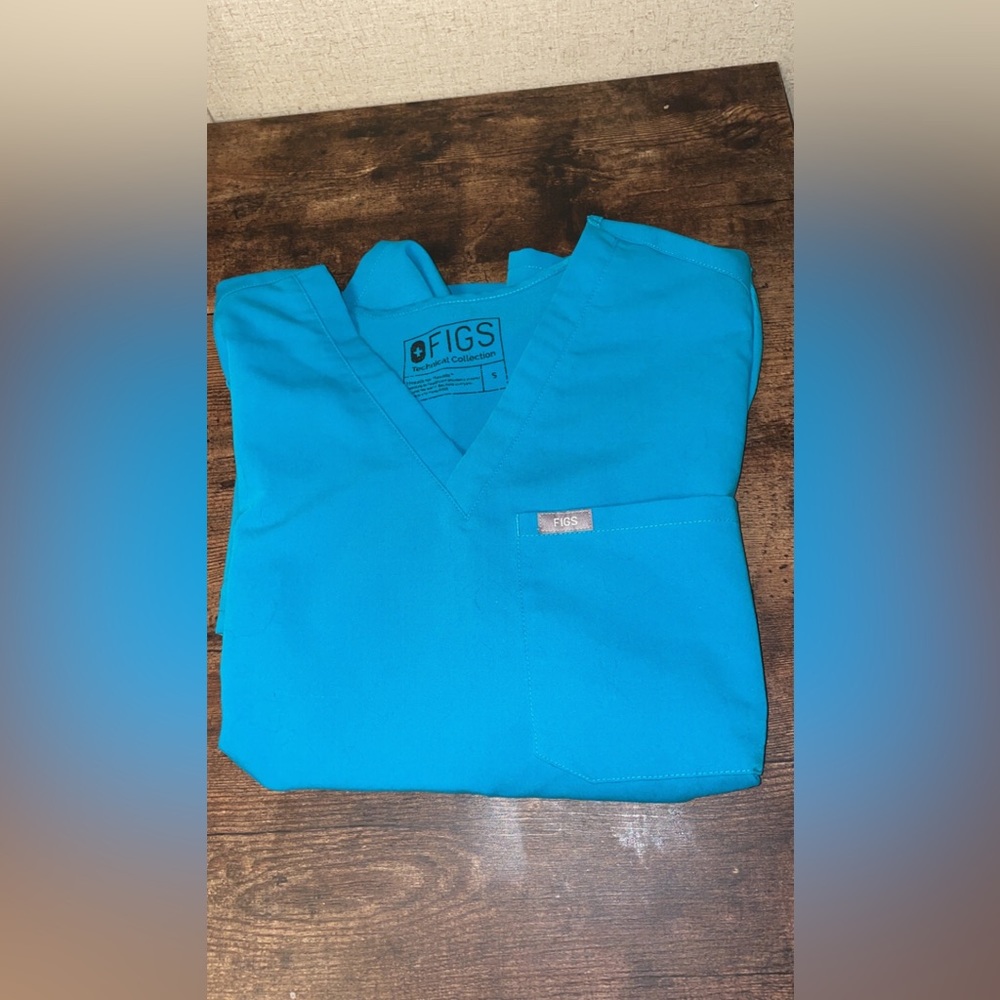 Figs Teal Catarina Top